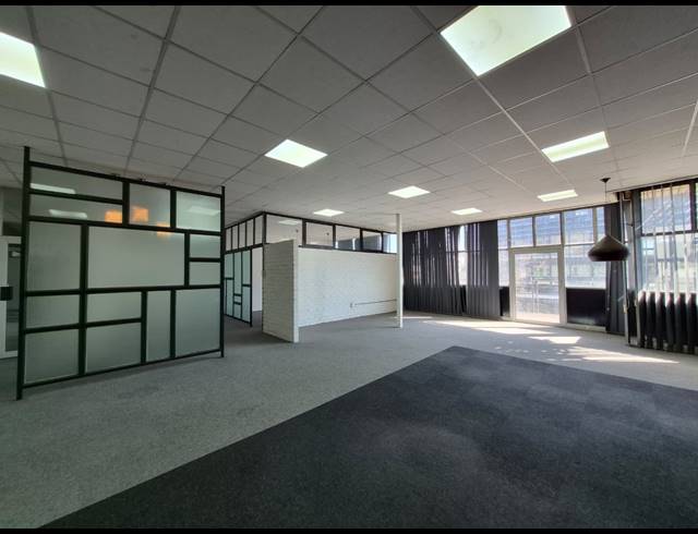 131M² OFFICE TO LET IN BIRNAM